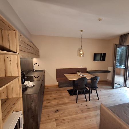 Alpenspitz Appartements - Garni - B&B Racines Eksteriør bilde