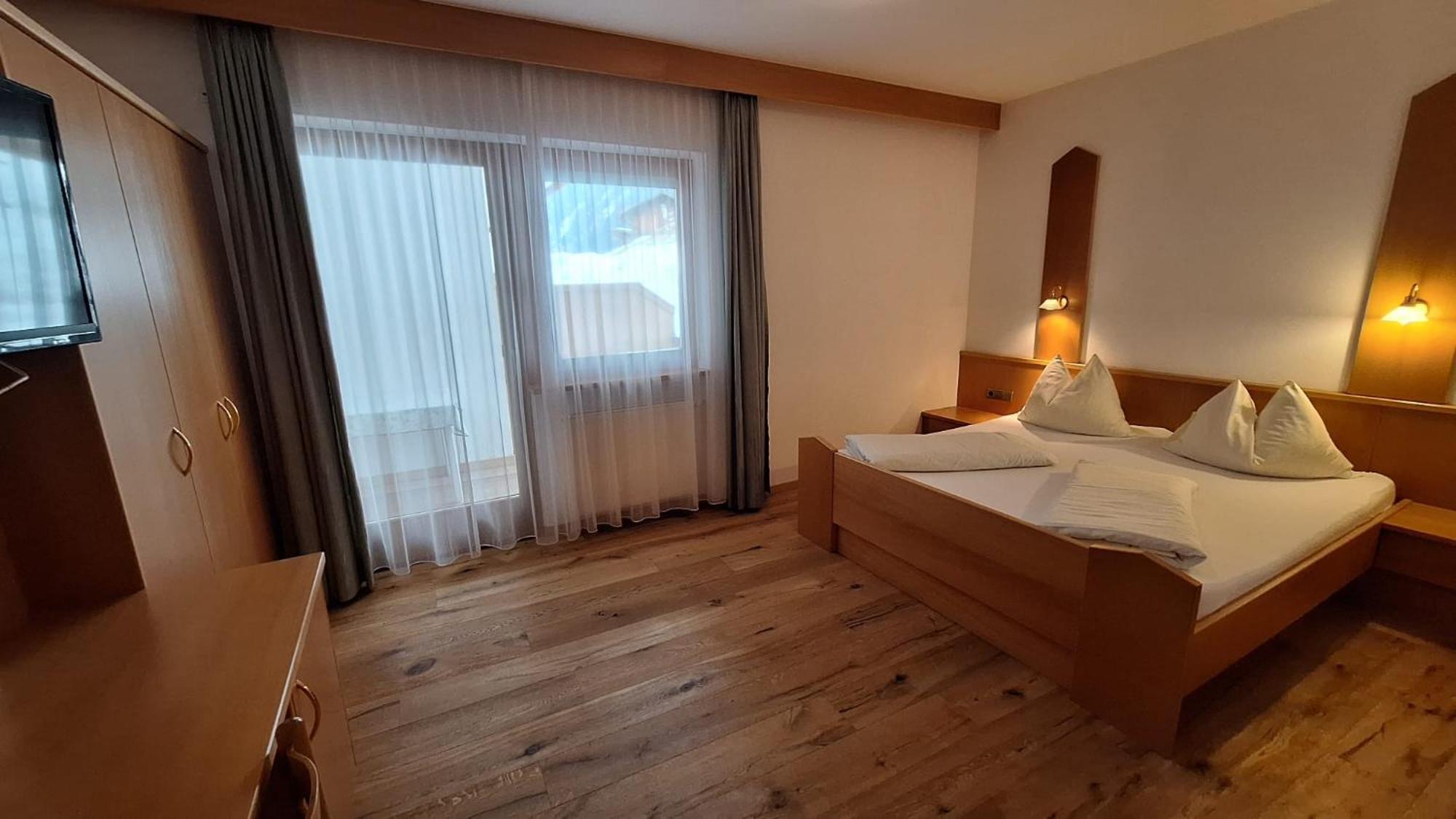 Alpenspitz Appartements - Garni - B&B Racines Eksteriør bilde