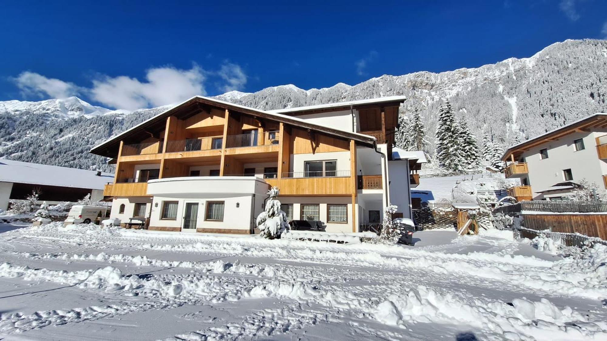 Alpenspitz Appartements - Garni - B&B Racines Eksteriør bilde