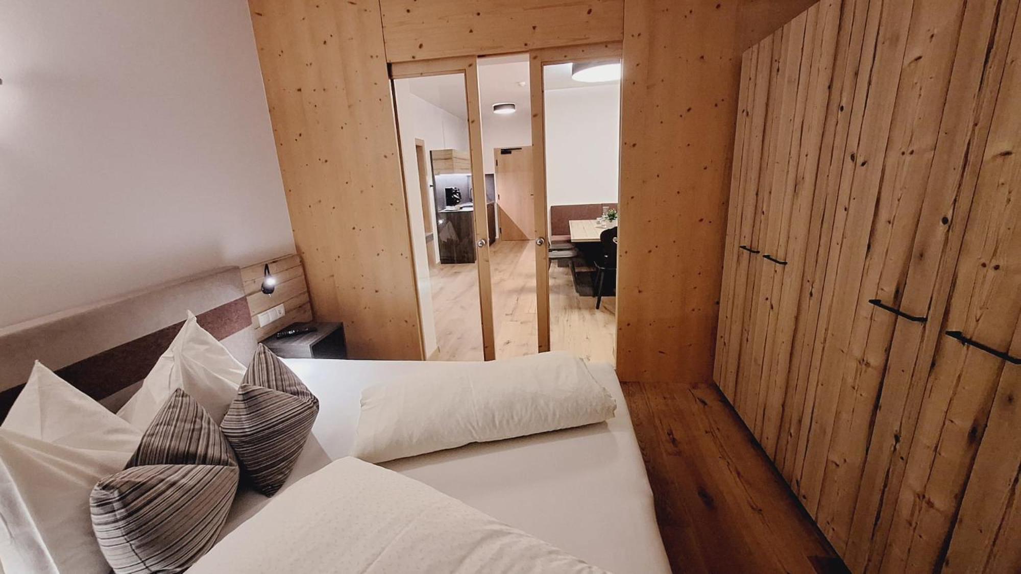 Alpenspitz Appartements - Garni - B&B Racines Eksteriør bilde