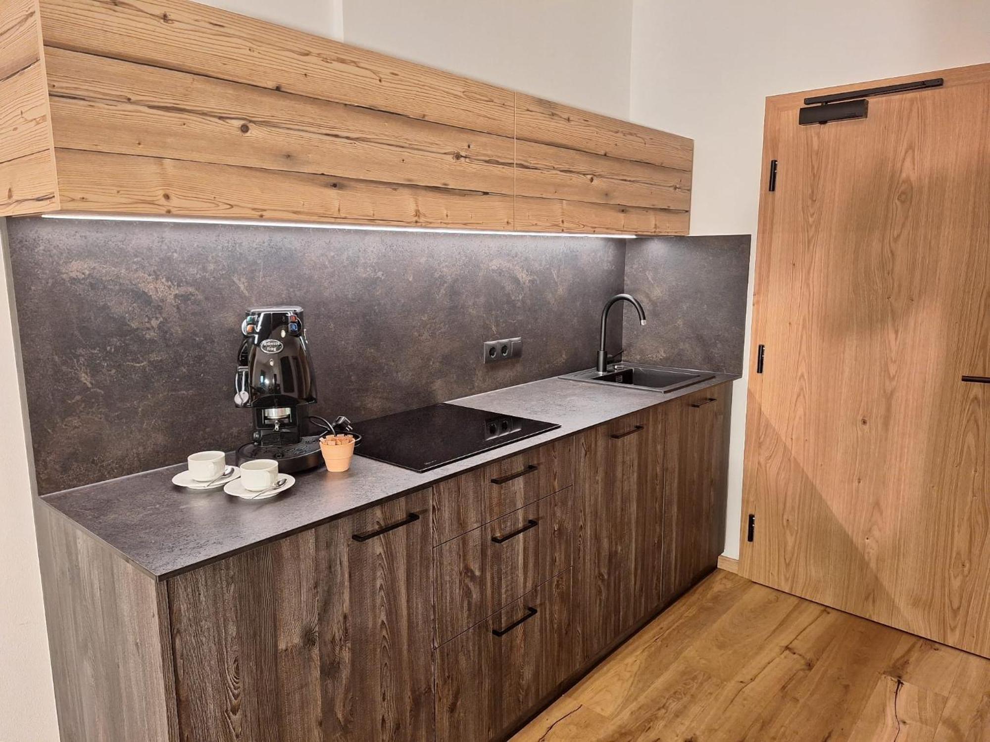 Alpenspitz Appartements - Garni - B&B Racines Eksteriør bilde